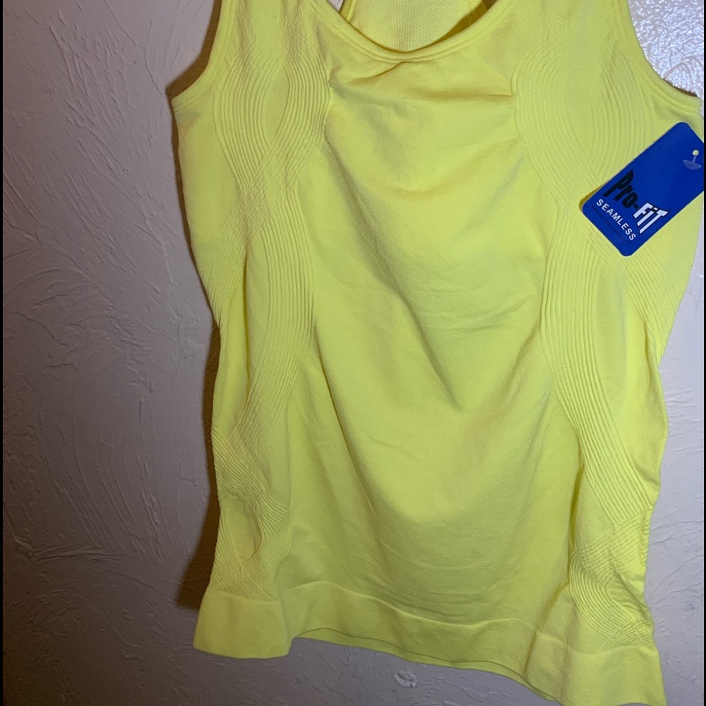Yellow active tank